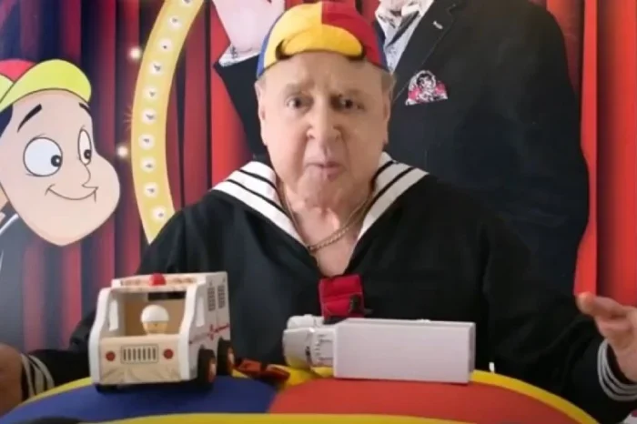 Embajada de EU usa a Kiko para pedir a migrantes no cruzar frontera ilegalmente