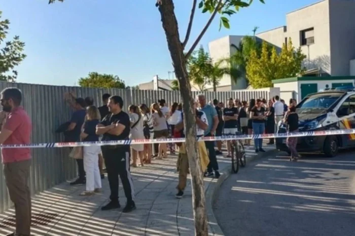 Menor de 14 años ataca con arma blanca a 3 profesores y 2 compañeros