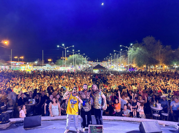 Poncho De Nigris desata locura en Nuevo Laredo