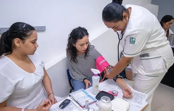 La UAT y el IMSS suman esfuerzos en la lucha contra el cáncer de mama y cervicouterino