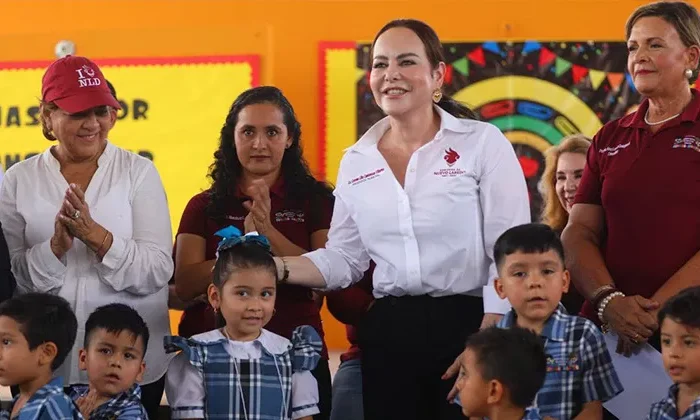 Transforma NLD escuelas con obras e infraestructura