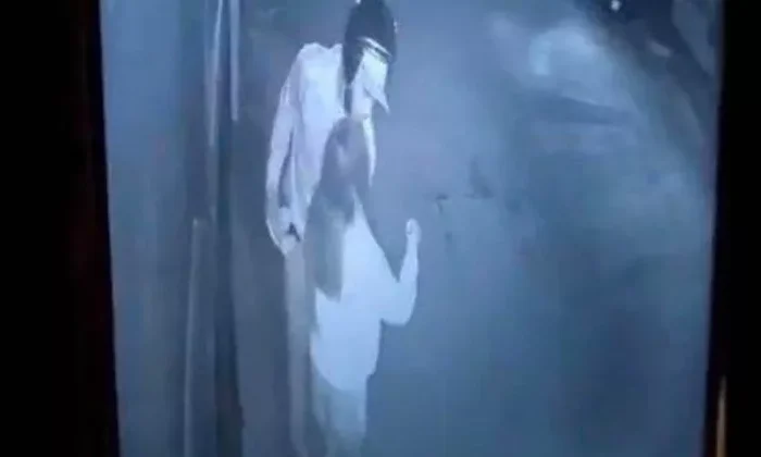 ‘Bésame o te mato’; detienen a motoratero en San Luis Potosí