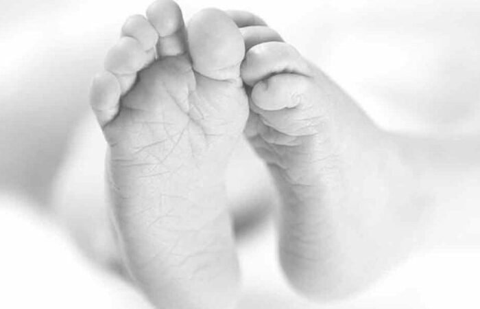 Bebé habría muerto por intoxicación tras comer salchicha supuestamente contaminada con fentanilo