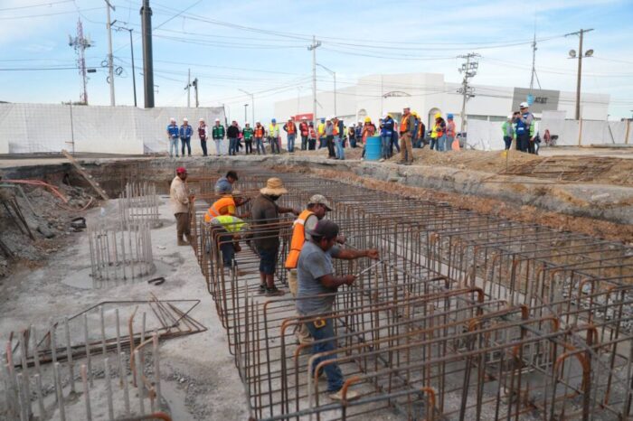 Visitan arquitectos obra de puente en Nuevo Laredo