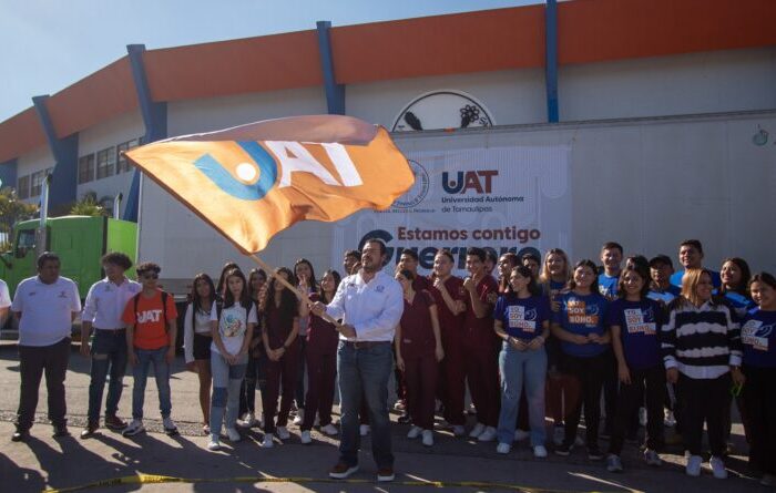 Rector de la UAT da banderazo de salida al apoyo para damnificados en Guerrero