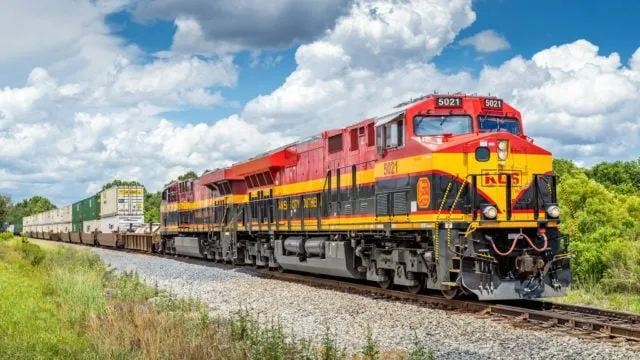La ruta ferroviaria México-San Luis Potosí-Monterrey-Nuevo Laredo, será la más importante del país