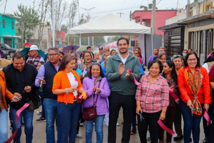 Recibieron en San Valentín a Alcalde reynosense Carlos Peña Ortiz y beneficios de programa social