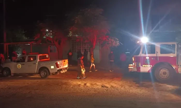 Quema casa …con su señora adentro en Victoria