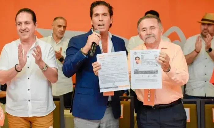 ‘El diamante Negro se pinta de Naranja’; Roberto Palazuelos se registra al Senado por MC