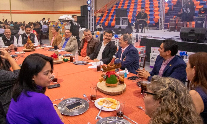 Refrenda el rector compromiso de la UAT con trabajadores