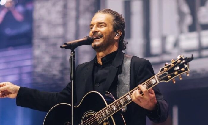 Arjona le dice adiós a los escenarios por problemas de salud