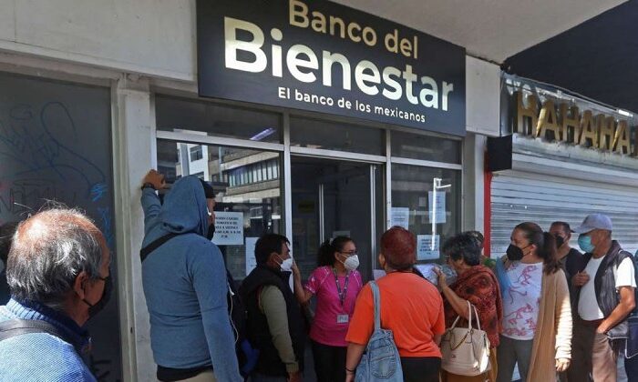 AMLO anuncia pagos adelantados de pensión a adultos mayores por veda electoral