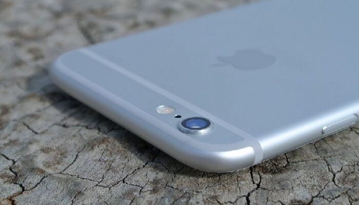 Ladrón roba celular a una mujer, descubre que era violentada por su pareja y lo denuncia