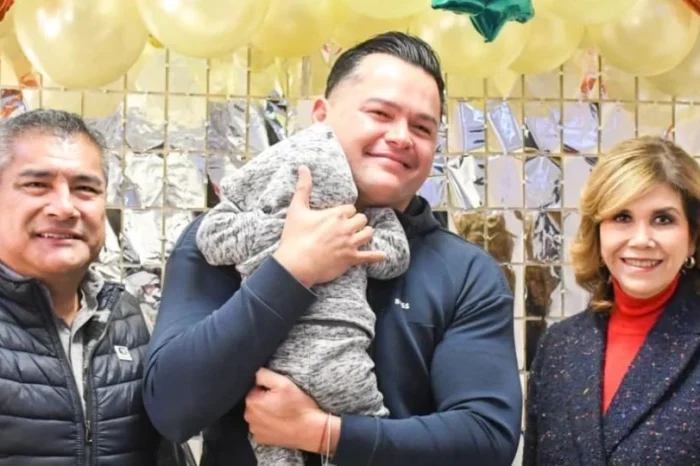 Bajacaliforniano se convierte en el primer papá soltero en adoptar en México