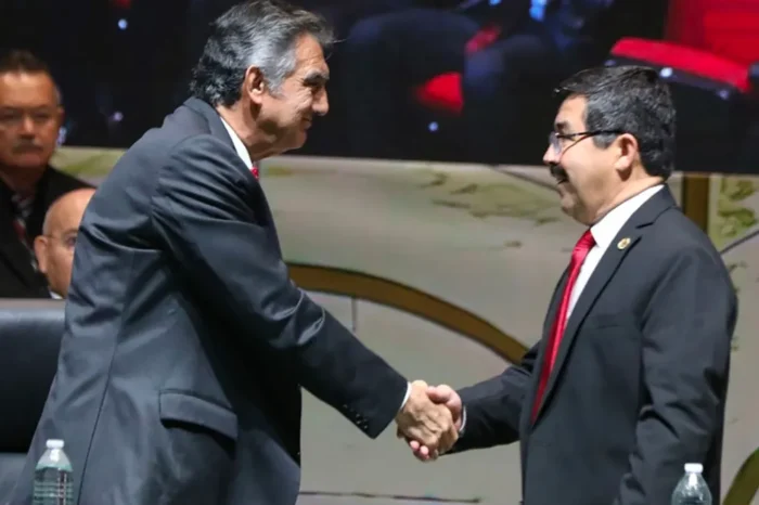 Reafirma el gobernador Américo Villarreal todo su respaldo a la UAT