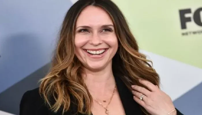 Jennifer Love Hewitt es criticada por como luce