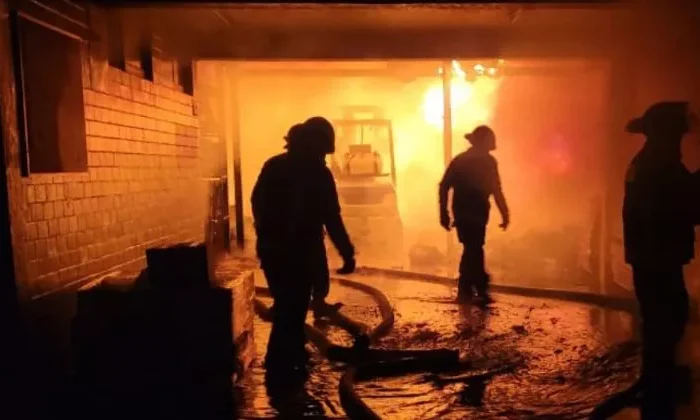 Bomberos acuden a emergencia y hallan una abuelita asesinada