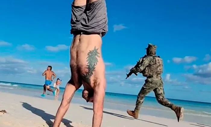 Transmitía clase de yoga y se filtra una persecución policiaca