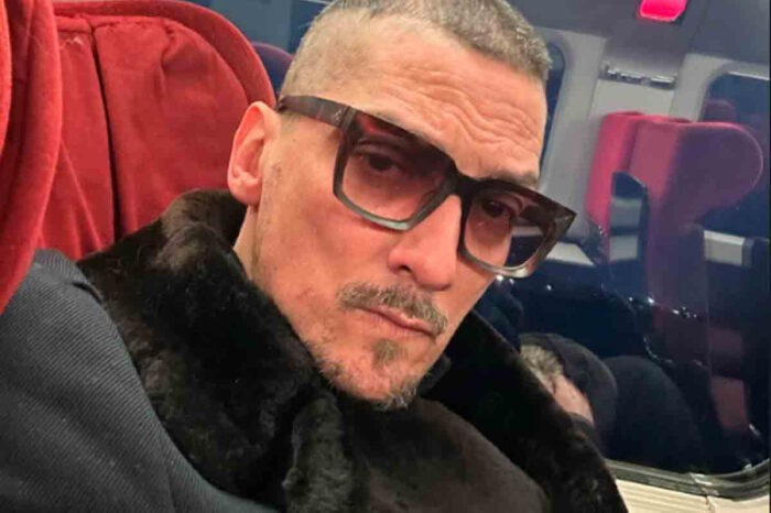 ¿Cerrando ciclos? León Larregui se cambia el look y sorprende a fans