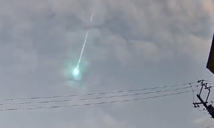 Captan en video un meteoro cruzando el centro y sur de Japón