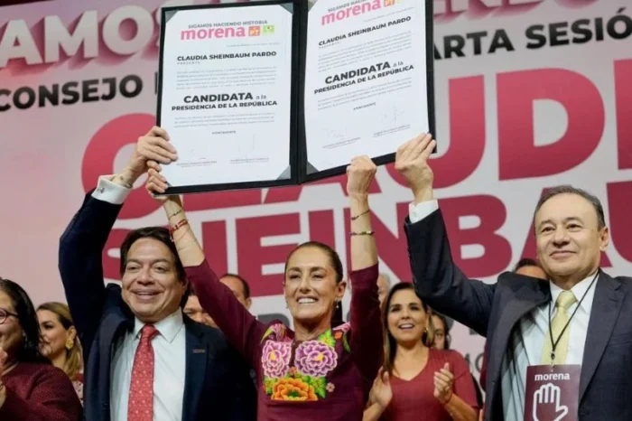 Claudia Sheinbaum recibe constancia como candidata presidencial de Morena