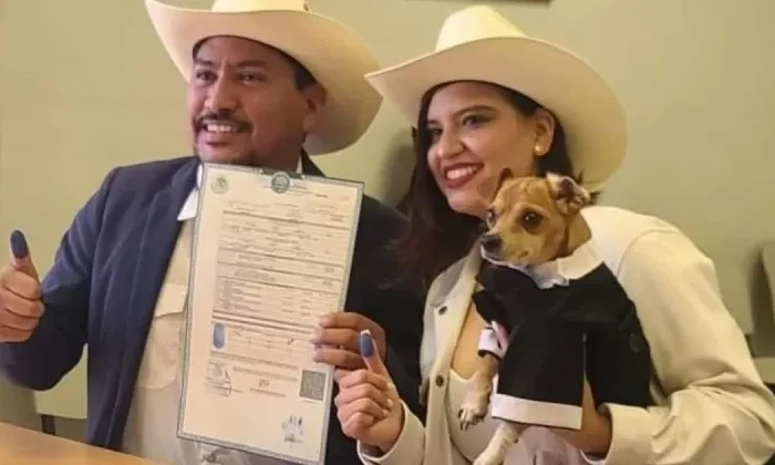 Perrito firma como testigo en la boda de sus humanos
