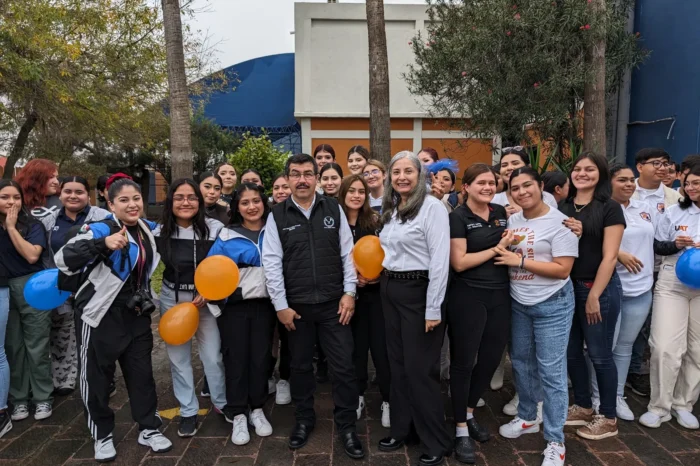 Visita Dámaso Anaya las facultades de la UAT en Matamoros