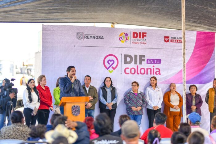 Beneficia Carlos Peña Ortiz con Brigada DIF a familias de Caracoles