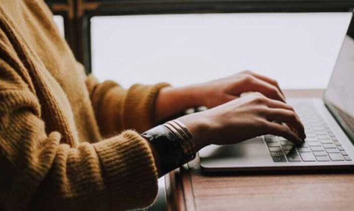 Cofepris ofrece vacante con sueldo de 29 mil pesos mensuales