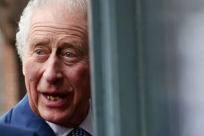 Reaparece el rey Carlos III en público tras diagnóstico de cáncer