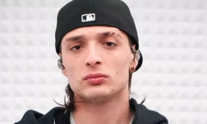 Peso Pluma habría sido internado en clínica de rehabilitación tras rompimiento con Nicki Nicole