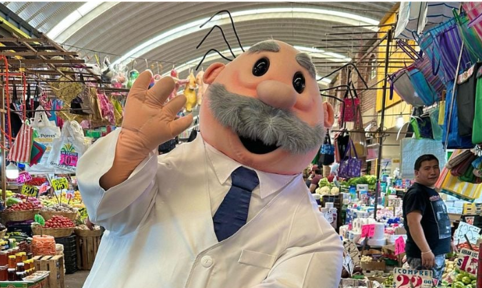 ¿El adiós del Dr. Simi? Esto sabemos sobre la botarga de Farmacias Similares