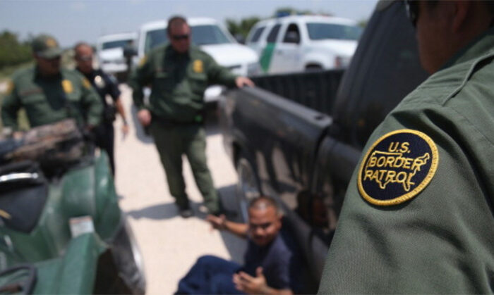 Es “draconiana” y “anticristiana” la ley migratoria de Texas: López Obrador