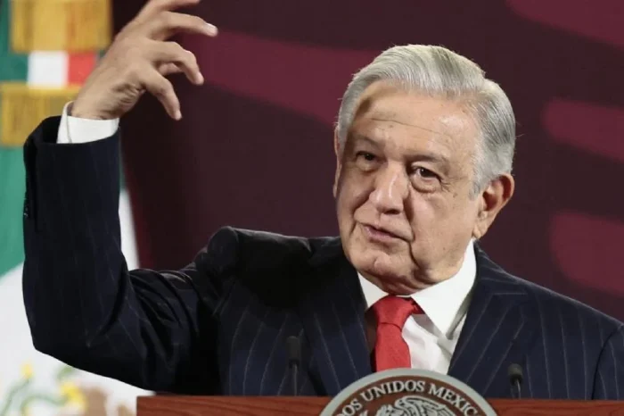 AMLO critica al INE por pedirle que baje entrevista con medio español