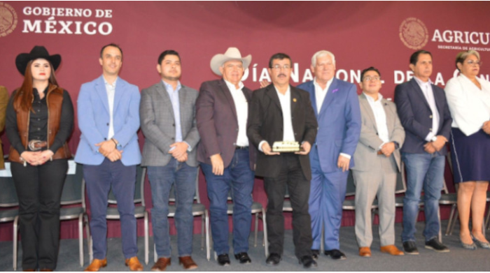 Recibe la UAT reconocimiento de la SADER