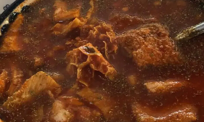 Abuelita muere tras comer pancita en un mercado de Guanajuato