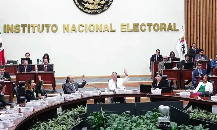 INE revisa posibles delitos de candidatos