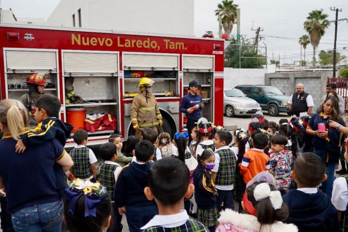VISITA JARDÍN DE NIÑOS AURORA CAVAZOS DE AGUIRRE INSTALACIONES DE PROTECCIÓN CIVIL Y BOMBEROS