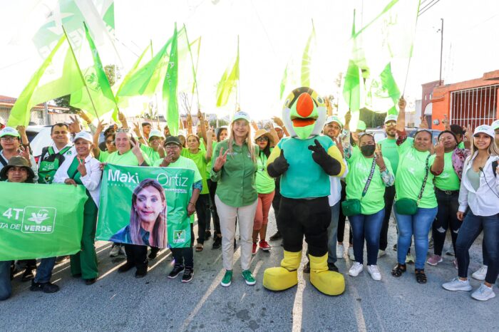 Visitó Maki Ortiz Loma Real casa por casa y le aseguraron su voto