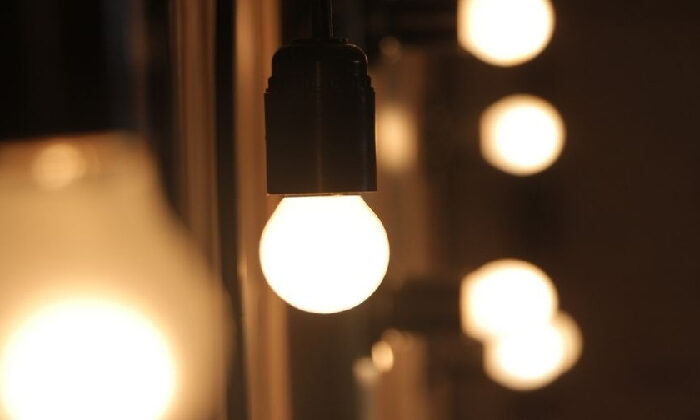 Estas personas podrían obtener 50% de descuento en el recibo de CFE este 2024