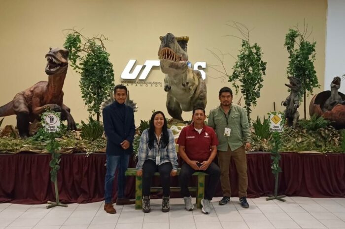 LLEGAN LOS DINOSAURIOS DEL MUSEO DE HISTORIA NATURAL DE NUEVO LAREDO A LA UNIVERSIDAD TECNOLÓGICA DE MATAMOROS