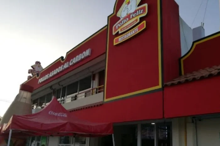 Niño se emociona al llegar a restaurante; se tropieza, golpea y muere tras entrar en paro