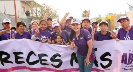 Yahleel Abdala recorre las calles de Villas de San Miguel; dialoga con vecinos