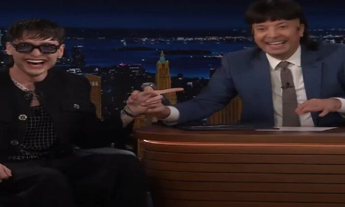 “Fue un error”: Peso Pluma revela el origen de su corte de cabello