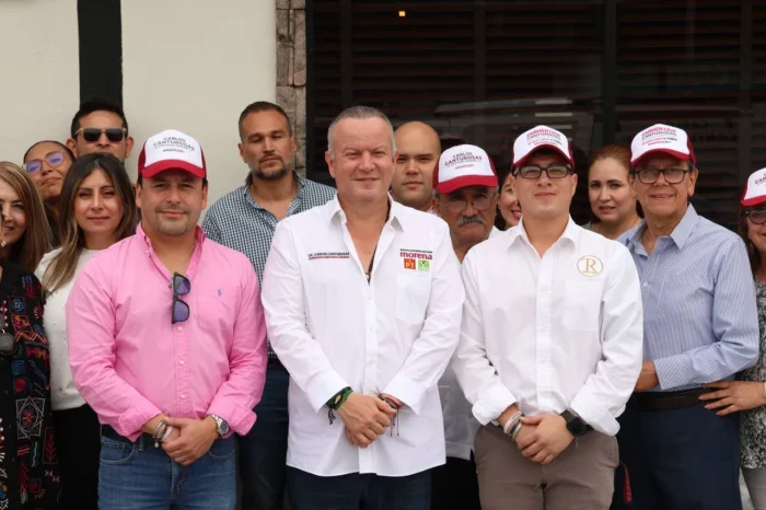 REFRENDA CARLOS CANTUROSAS COMPROMISO CON EL PROGRESO Y BIENESTAR DE FAMILIAS NEOLAREDENSES