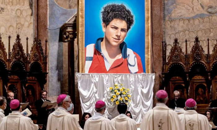 Carlo Acutis: primer santo millennial que será canonizado por el Papa