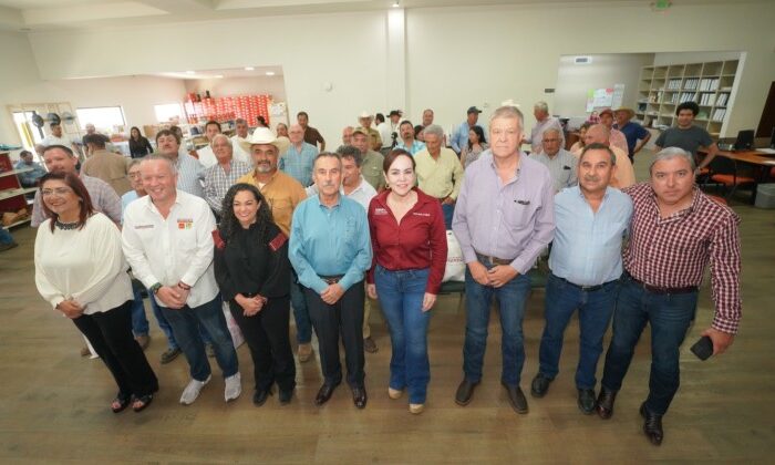 Ganaderos de Nuevo Laredo dan apoyo total a Carmen Lilia Canturosas