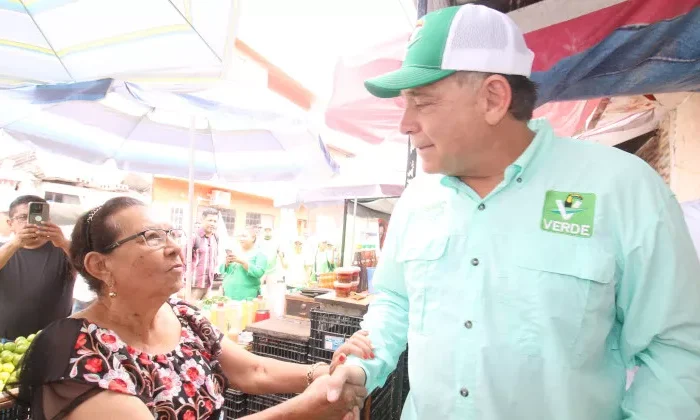 Crece Eugenio en preferencia electoral