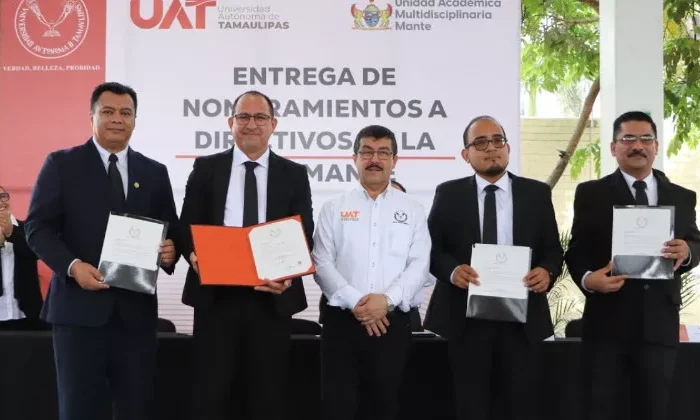 Entrega rector nombramientos en UAM Mante