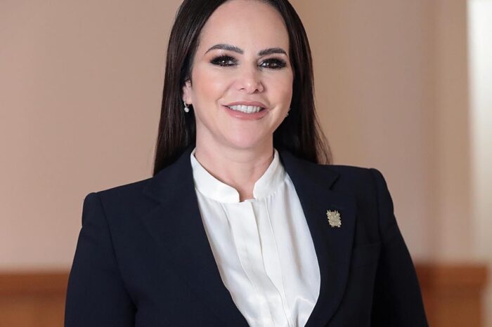 TRAS TRIUNFO; CARMEN LILIA CANTUROSAS RETOMA PRESIDENCIA MUNICIPAL DE NUEVO LAREDO